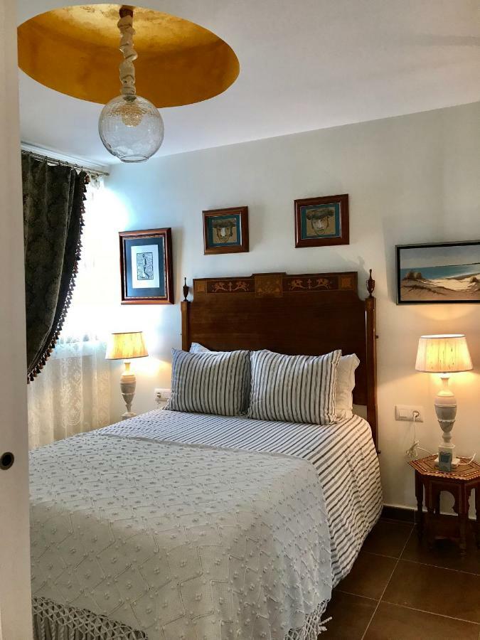 Apartamento Con Terraza,A 100M Playa Costilla Y Frente Al Castillo Rota Exterior photo